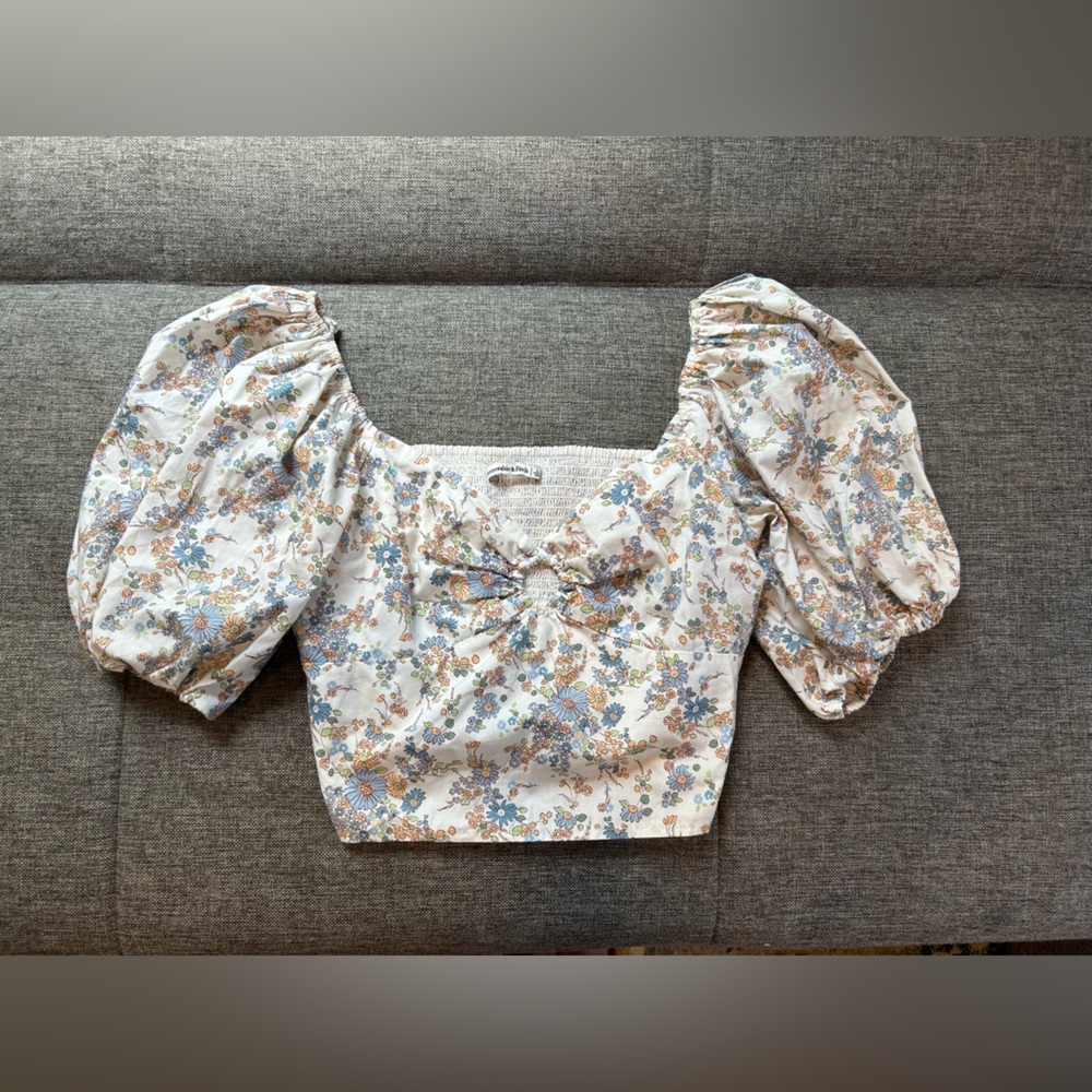 Abercrombie & Fitch Puff Sleeve Floral Crop Top Sz L